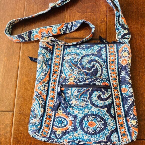 EUC Vera Bradley Hipster Crossbody Purse with matching Wallet - Picture 4 of 15